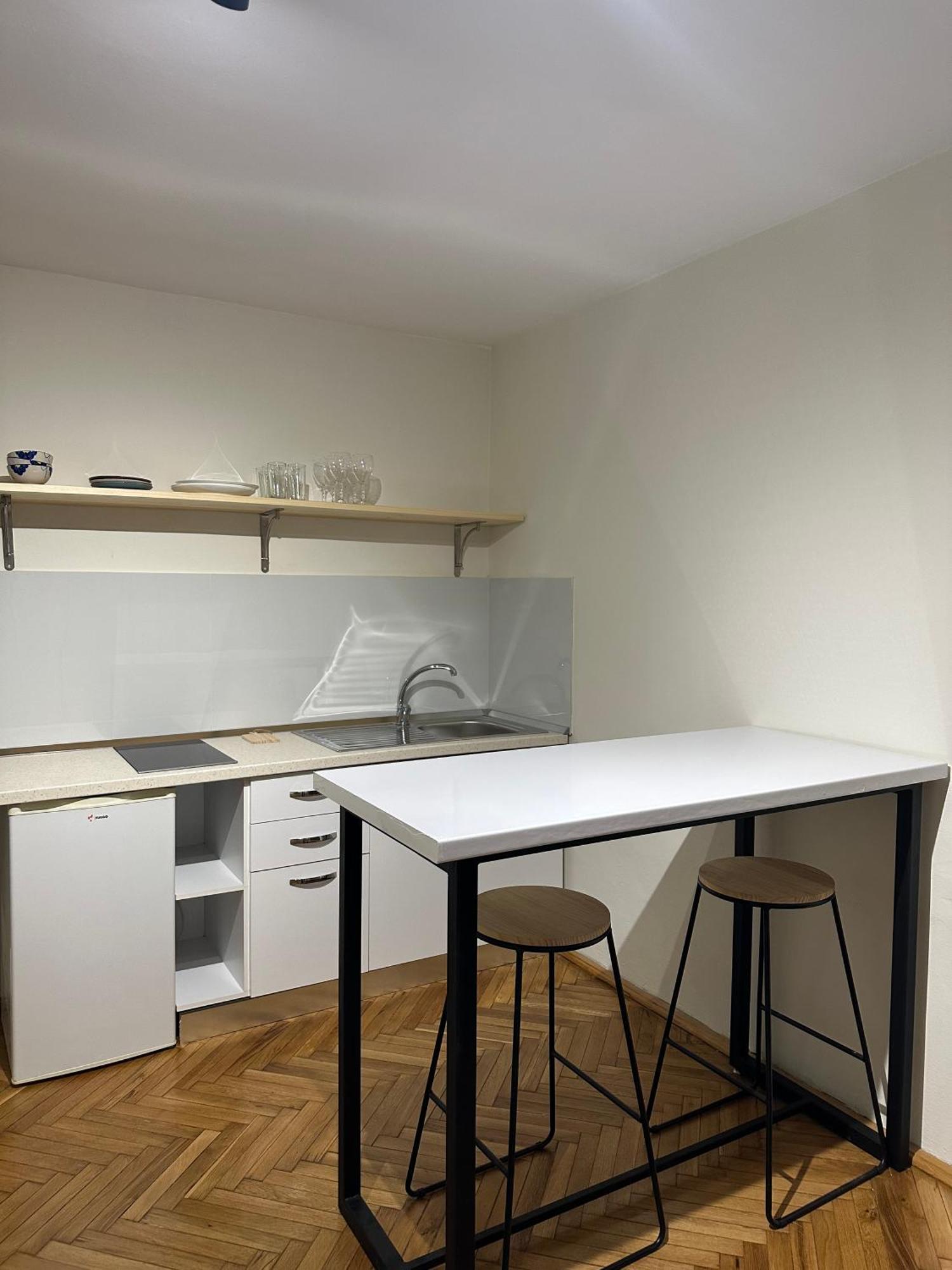 Cozy Apartment, In The Center Of 티라나 외부 사진